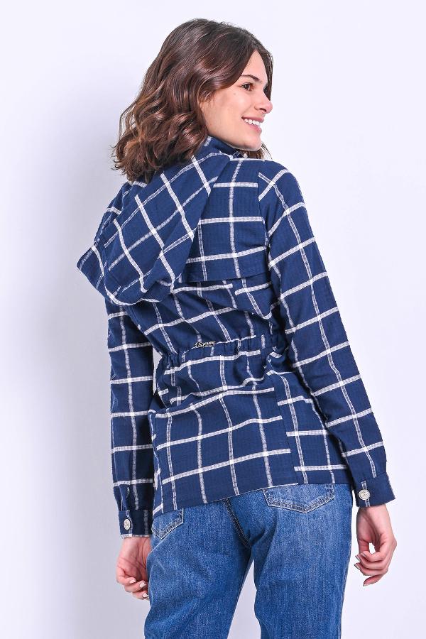 PARKA CON CAPUCHA