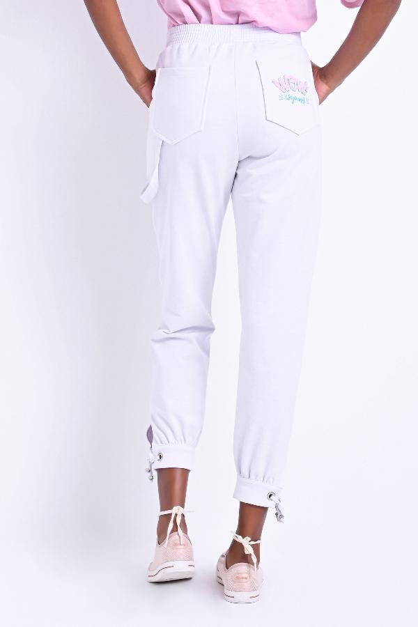 PANTALON JOGGER CON DETALLES