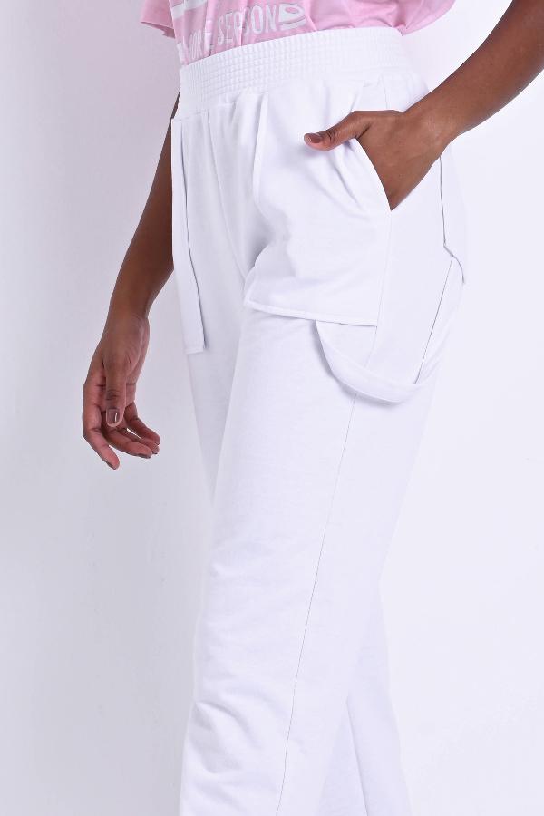 PANTALON JOGGER CON DETALLES