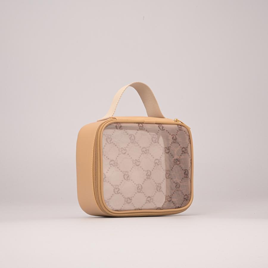 NECESSAIRE